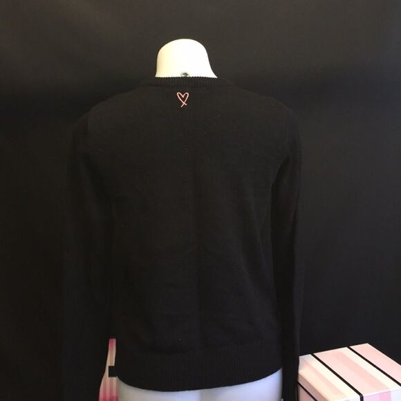 New ❤️ Victoria Secret sweater tease - Picture 6 of 7